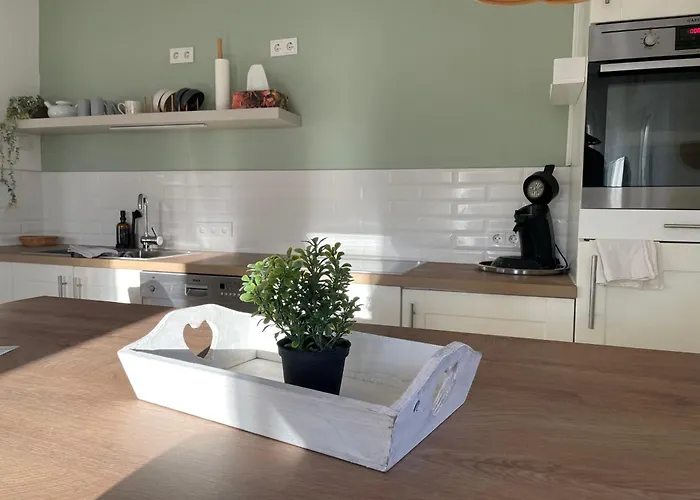 Dorfblick Mit 2 Sz, Wlan, Balkon & Ski- Oder Ebike Keller Apartment Winterberg