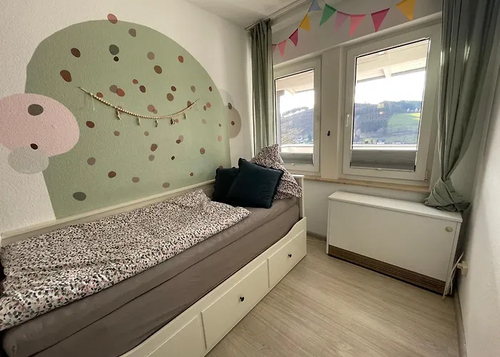 Apartment Dorfblick Mit 2 Sz, Wlan, Balkon & Ski- Oder Ebike Keller